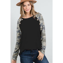  SOLID AND CAMO TOP WITH BUTTON