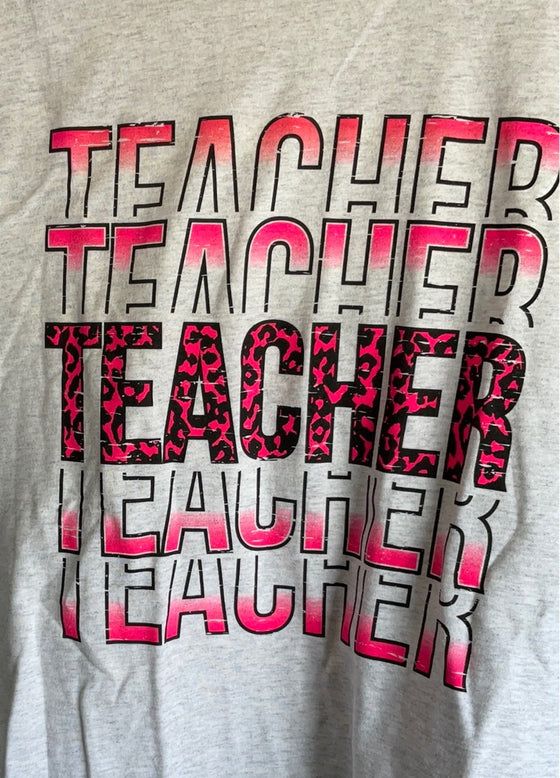 Teacher : pink leopard - Graphic Tee